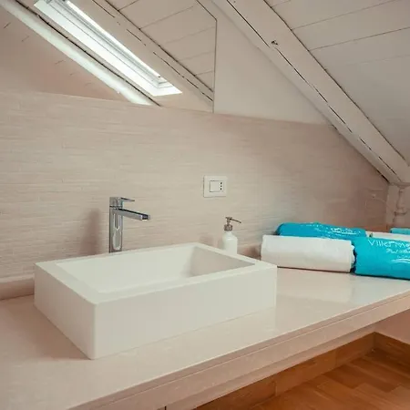 Private Modern In Villa *