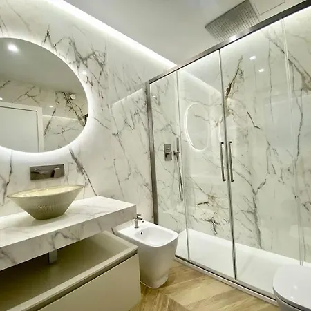 Private Modern In *