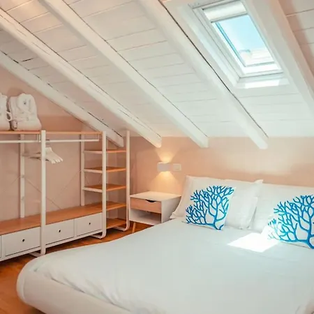 Private Modern In