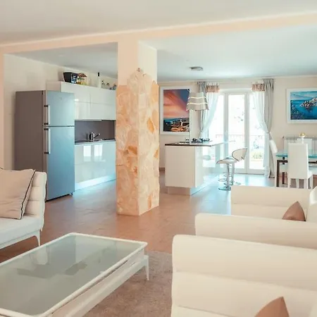 Villa Private Modern In Taormina