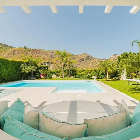 Private Modern In Villa