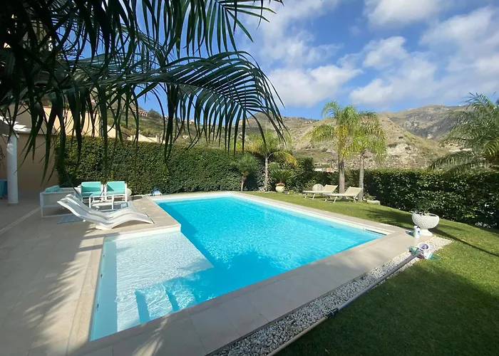 Private Modern In Taormine