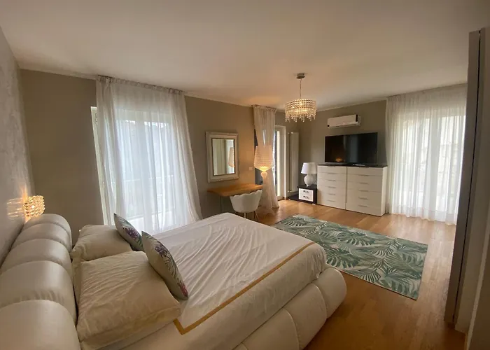 Private Modern In * Taormine