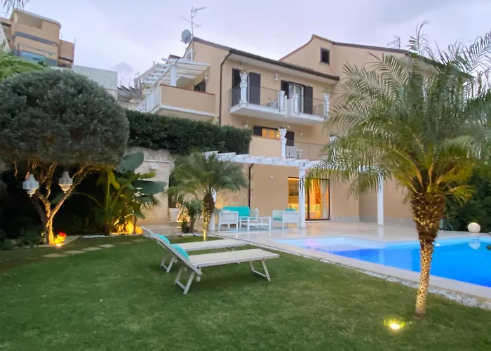 Private Modern In Villa